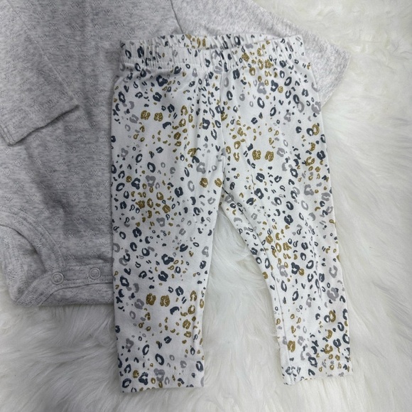 Carter’s 3 months baby girl matching outfit set​ - Picture 8 of 9